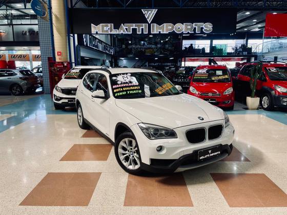BMW X1 2.0 16V GASOLINA SDRIVE18I TOP 4P AUTOMÁTICO BMW X1 2.0 16V GASOLINA SDRIVE18I TOP 4P AUTOMÁTICO